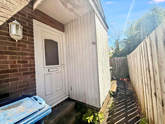 2 Bedroom Flat For Sale In Mitford Close, Washington, Tyne And Wear, NE38
