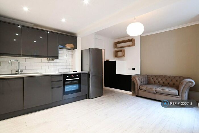 1 Bedroom Flat To Rent In Lower Market Street, Hove, BN3