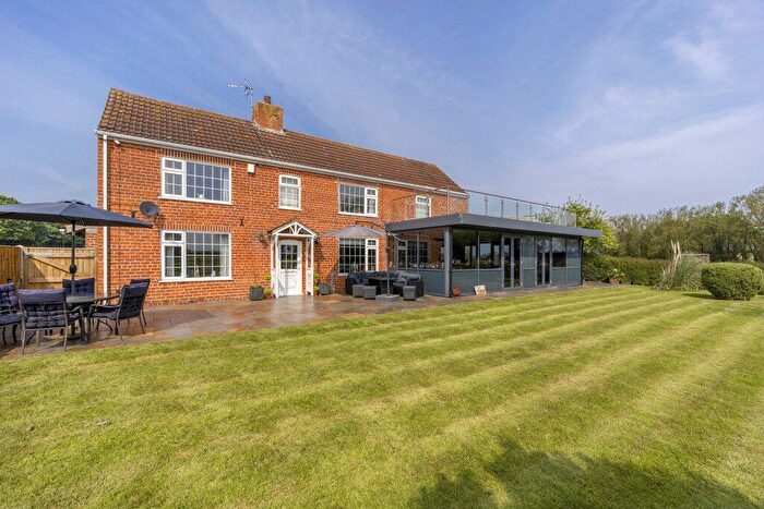5 Bedroom Detached House For Sale In Skegness Road, Hogsthorpe, Skegness, PE24