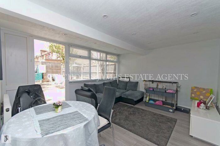 2 Bedroom Flat To Rent In Galliard Road, London, N9