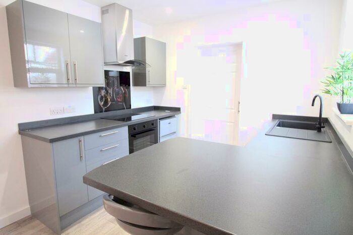 1 Bedroom Flat To Rent In Winterstoke Road, Bristol, BS3