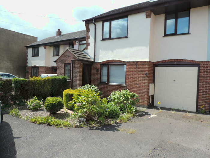 3 Bedroom Town House To Rent In Whitehill Road, Ellistown, LE67