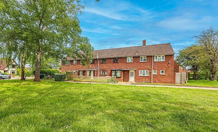 3 Bedroom Terraced House For Sale In Adeyfield Road, Hemel Hempstead, HP2