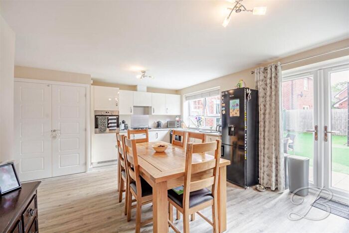 4 Bedroom Detached House For Sale In Trafalgar Way, Mansfield Woodhouse, Mansfield, NG19