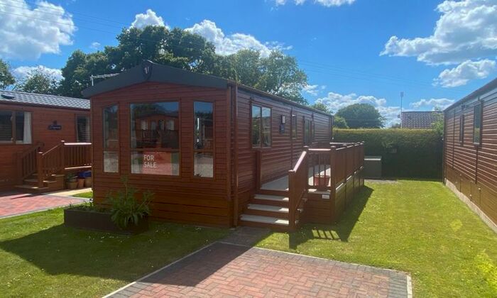 2 Bedroom Mobile/park Home For Sale In Sidmouth Road, Rousdon, Lyme Regis, DT7