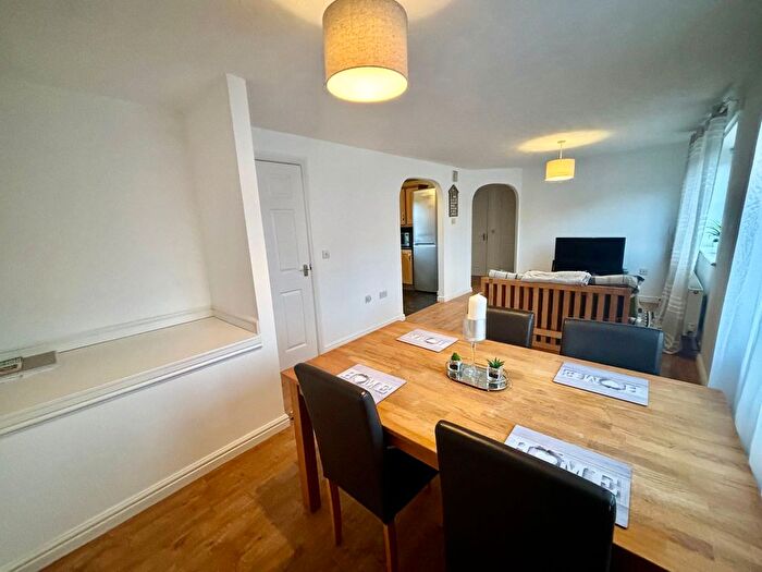 1 Bedroom Flat To Rent In Denbeigh Court (), Hirwaun, CF44