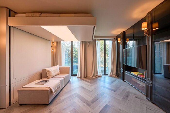 Studio To Rent In Dandi Brondesbury, London, NW2