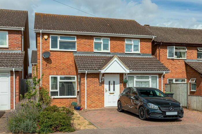 4 Bedroom Detached House To Rent In Church Road, Stotfold, Hitchin, SG5