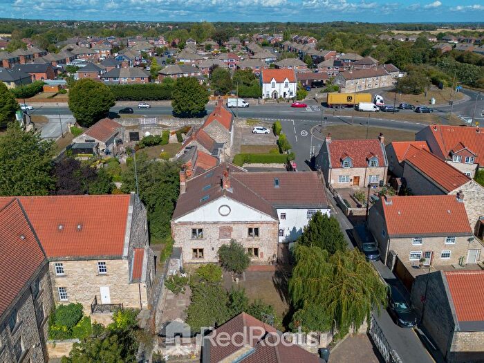 3 Bedroom Semi-detached House For Sale In Glebe Street, Warmsworth, Doncaster, DN4