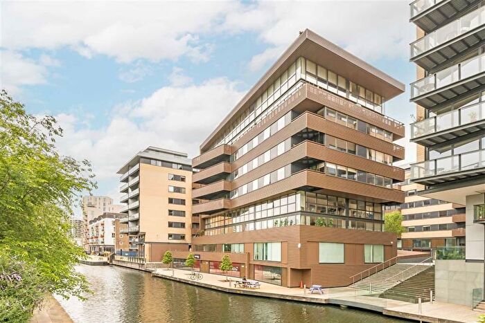 2 Bedroom Flat To Rent In Poole Street, Shoreditch, N1