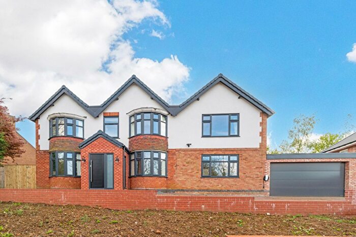 5 Bedroom Detached House For Sale In Rugby Road, Lutterworth, Leicestershire, LE17