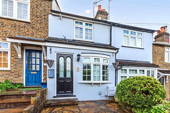 2 Bedroom Terraced House For Sale In Worlds End Lane, Green Street Green, BR6