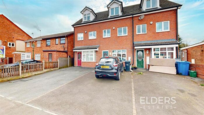3 Bedroom Town House For Sale In Cotmanhay Road, Ilkeston, DE7