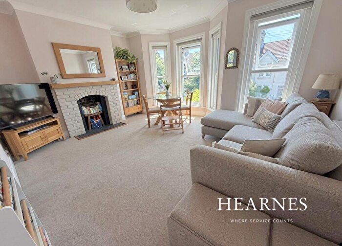 2 Bedroom Maisonette For Sale In Garland Road, Poole, BH15