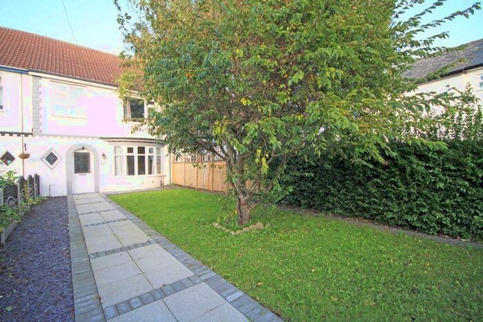 4 Bedroom Terraced House To Rent In Clee Crescent, Old Clee, DN32