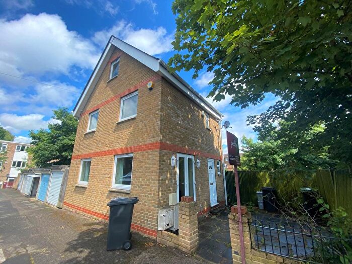 3 Bedroom Property To Rent In Kinver Road, Sydenham, London, SE26