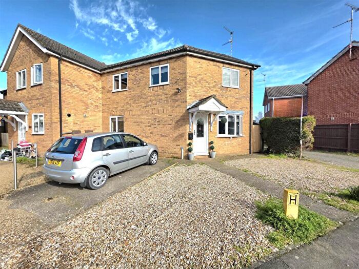 2 Bedroom End Of Terrace House For Sale In The Hollies, Holbeach, Spalding, PE12