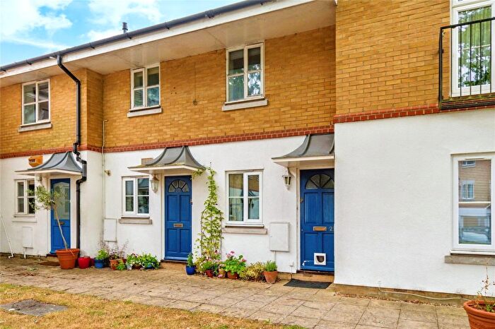 2 Bedroom Flat For Sale In Arlott Court, Southampton, Hampshire, SO15