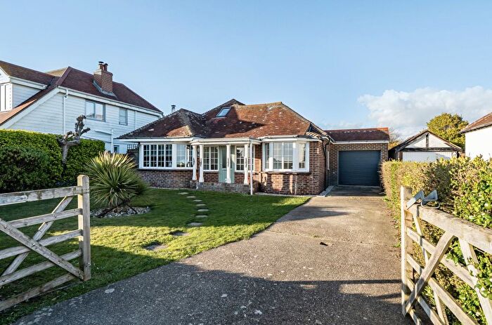 4 Bedroom Detached Bungalow For Sale In James Street, Selsey, PO20