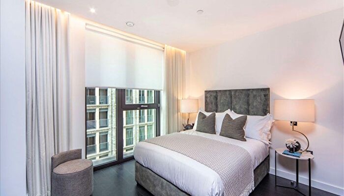 2 Bedroom Flat To Rent In Charles Clowes Walk, London, SW11
