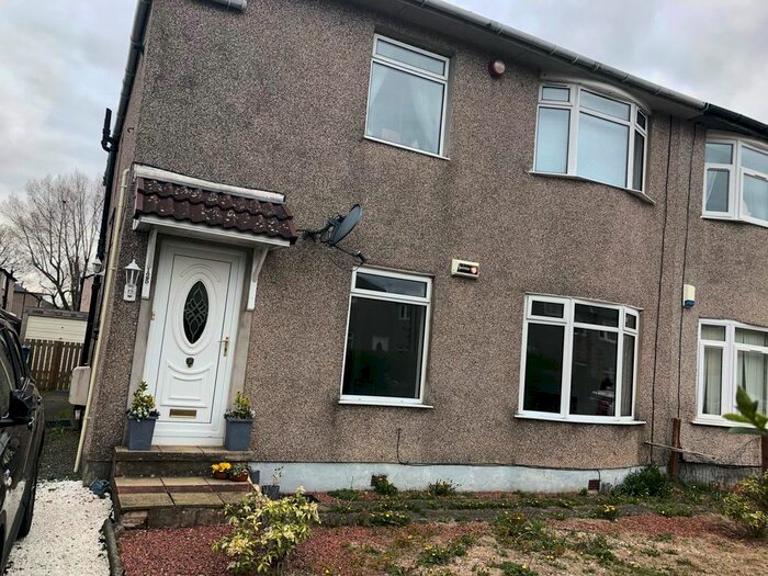 3 Bedroom Flat To Rent In Ashcroft Drive, Croftfoot, Glasgow, G44