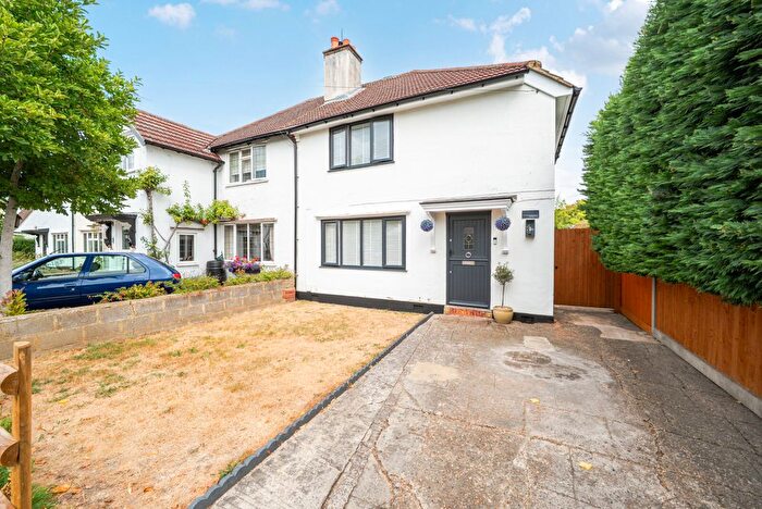 2 Bedroom Semi-Detached House For Sale In Petersham Avenue, Byfleet, KT14