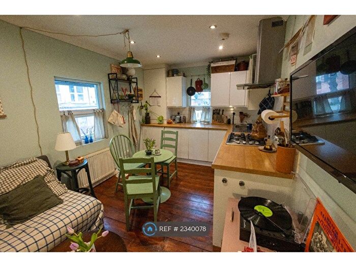 2 Bedroom Flat To Rent In Marischal Road, London, SE13