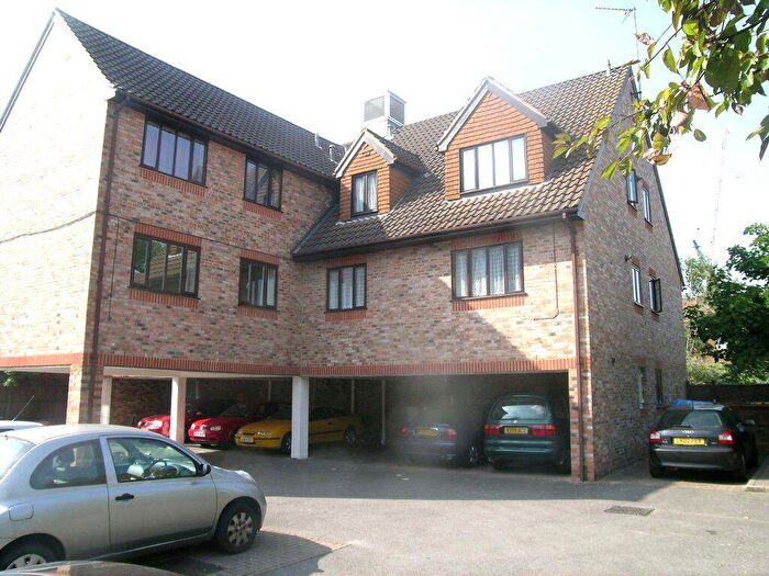 1 Bedroom Flat To Rent In Town Centre, SL1