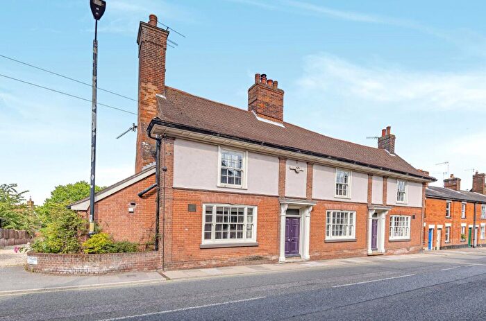 4 Bedroom End Of Terrace House For Sale In Southgate Street, Bury St Edmunds, Suffolk, IP33