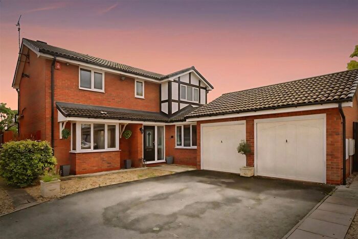 4 Bedroom Detached House For Sale In Mills Way, Leighton, Crewe, CW1