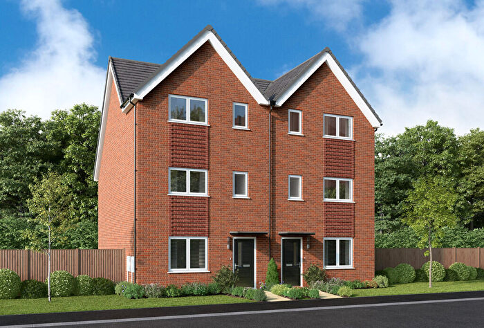 4 Bedroom Semi Detached House For Sale In The Hemingate, Bramcote, Nottingham, NG9