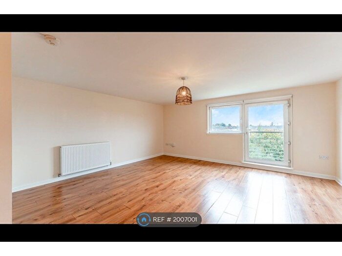 2 Bedroom Flat To Rent In Jordan Street, Glasgow, G14