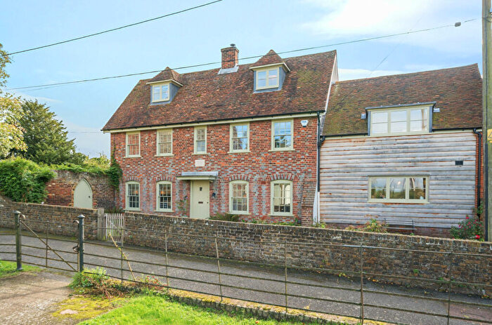 5 Bedroom Detached House For Sale In Church Path, Lower Halstow, Sittingbourne, Kent, ME9