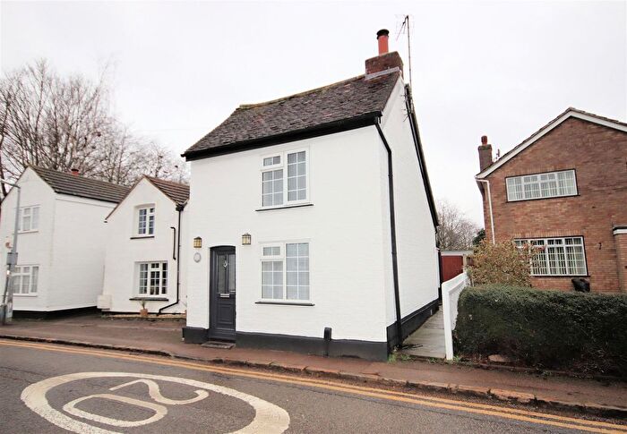 2 Bedroom Detached House For Sale In Luton Road, Toddington, Dunstable, LU5