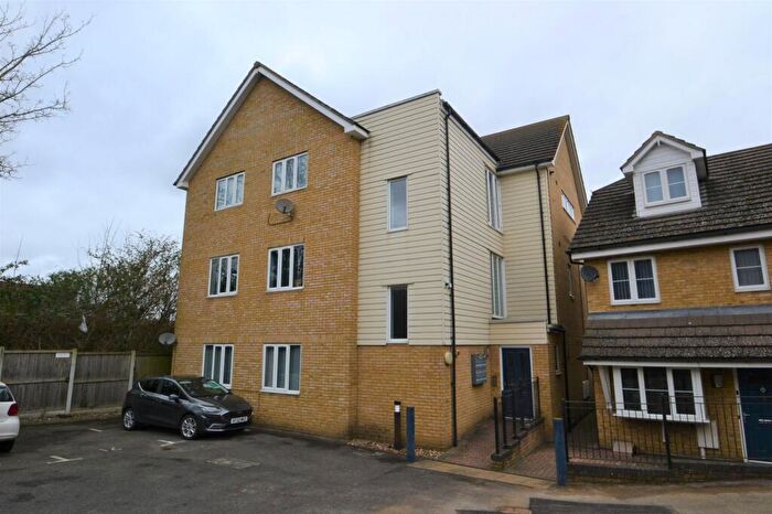 1 Bedroom Flat To Rent In East Street, Sittingbourne, ME10