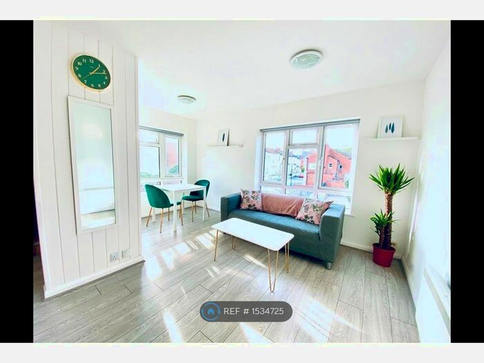 1 Bedroom Flat To Rent In Forfield Place, Leamington Spa, CV31