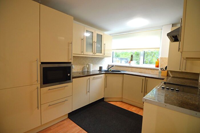 3 Bedroom Flat To Rent In Oliver Court, - London Road, Leicester, LE2