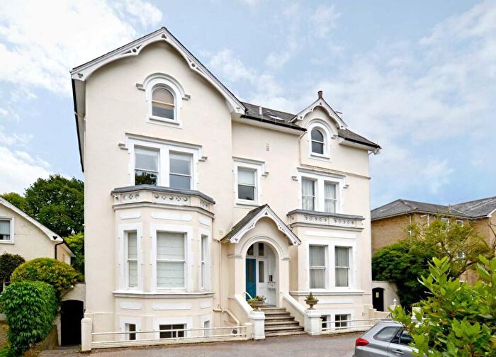 Flat To Rent In Wolsey Road, East Molesey, KT8