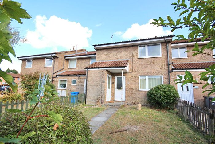 1 Bedroom Flat For Sale In Aspen Gardens, Poole, BH12
