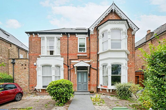 1 Bedroom Flat To Rent In Rosemont Road, Ealing, London, W3