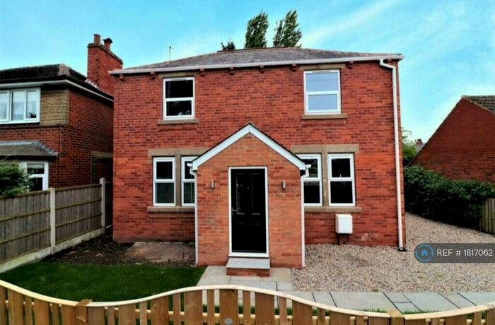 3 Bedroom Detached House To Rent In Pinfold Lane, Mickletown Methley, Leeds, LS26