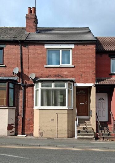 3 Bedroom House To Rent In Canal Road, Leeds, LS12