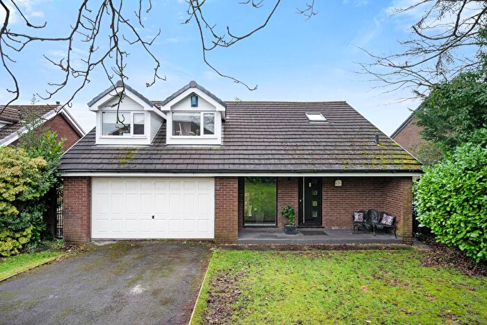 4 Bedroom Detached House For Sale In Tor Avenue, Greenmount, BL8