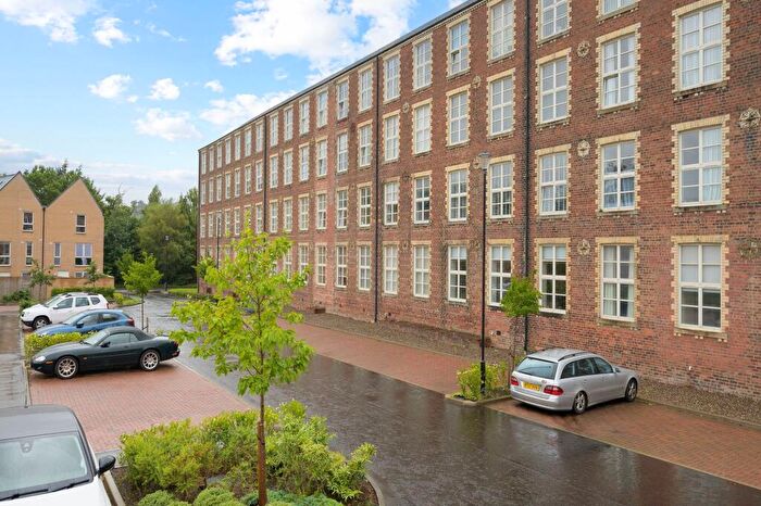2 Bedroom Flat For Sale In Woolcarder's Court, Cambusbarron, FK7