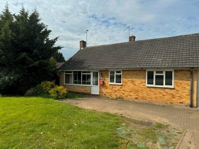 4 Bedroom Bungalow To Rent In Garnetts, Takeley, Bishop's Stortford, Hertfordshire, CM22