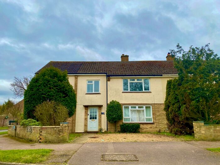 4 Bedroom Semi-Detached House To Rent In St Albans Rd, Cambridge, CB4