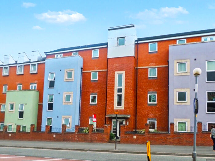 2 Bedroom Apartment For Sale In Kinsey Road, Smethwick, B66