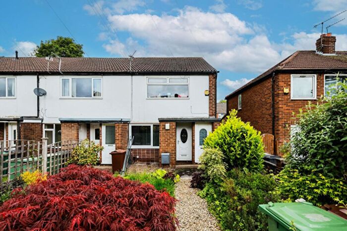1 Bedroom Flat For Sale In Salisbury Court, Horsforth, Leeds, West Yorkshire, LS18