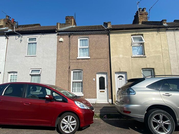 2 Bedroom Terraced House To Rent In Rural Vale, Northfleet, Gravesend, Kent, DA11