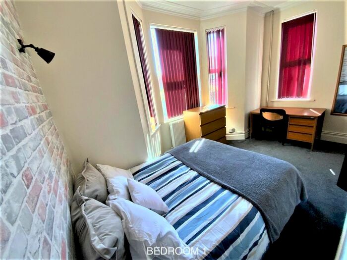 5 Bedroom End Of Terrace House To Rent In Terry Road, Coventry, CV1